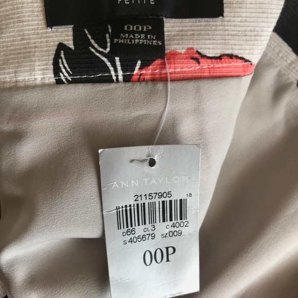 Ann Taylor Pencil Skirt - Picture 3 of 4